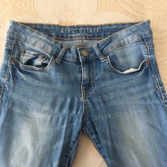 Light wash Aéropostale Jeans - Picture 4 of 5